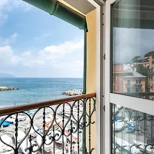 https://seaside-apartment-genova.hotelitalianriviera.com